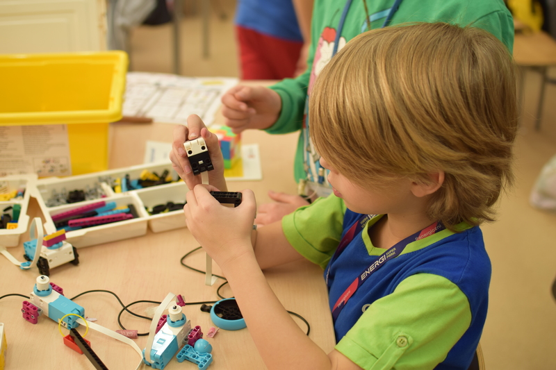 First Lego League budowanie robota